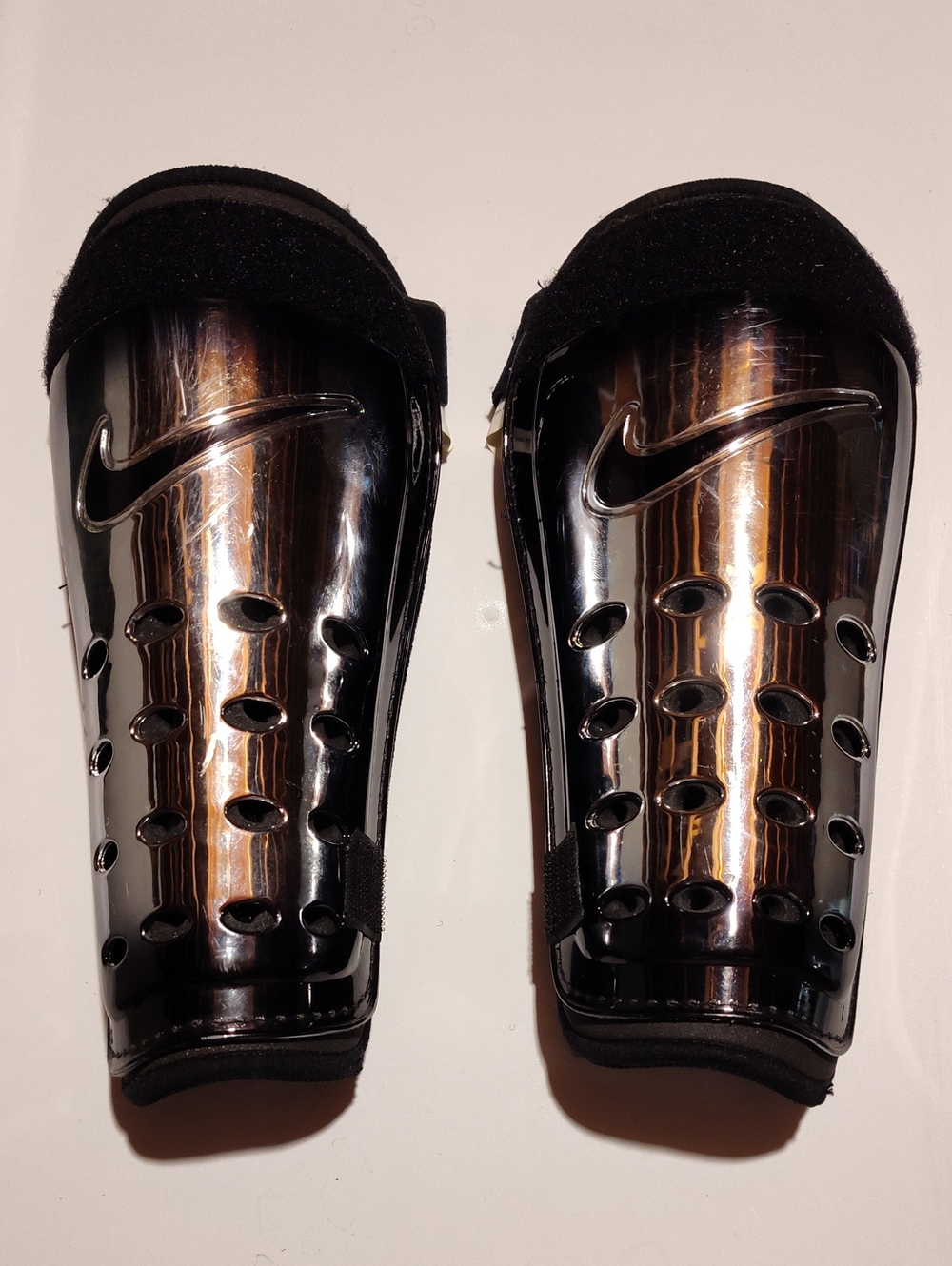 Nike Metallic Silver And Black Soccer Shin Guards (LARGE SP0044 002)